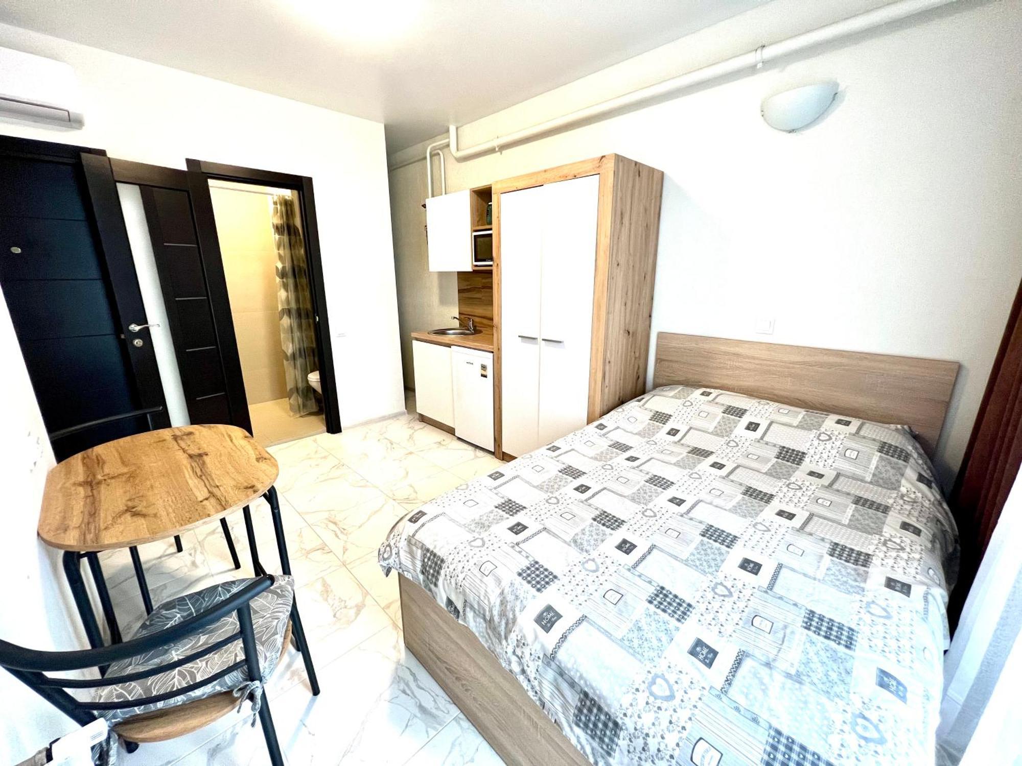 Osapart Hotel In A Complex Semycvit 3 ลวีฟ ภายนอก รูปภาพ